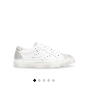 Steve Madden Rezza White size 7.5, worn once, too small, back ordered til 5.22